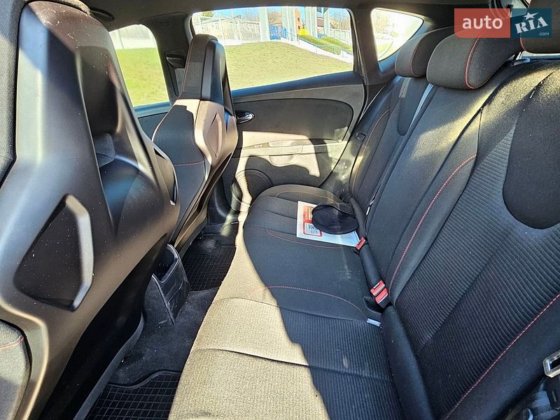 Хэтчбек SEAT Leon 2007 в Обухове
