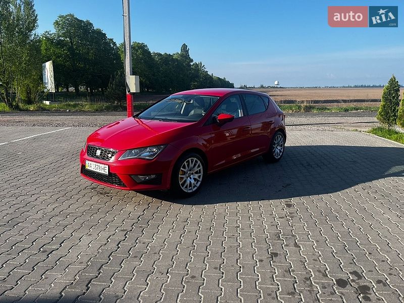 Хэтчбек SEAT Leon 2013 в Киеве