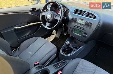 Хэтчбек SEAT Leon 2006 в Кропивницком