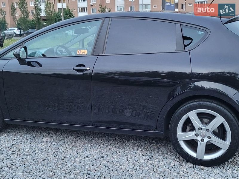Хетчбек SEAT Leon 2011 в Києві