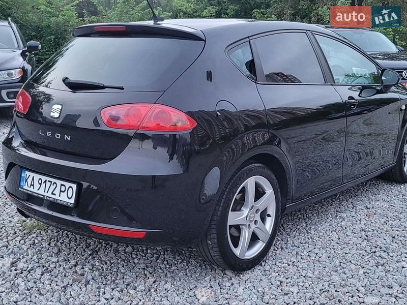 Хетчбек SEAT Leon 2011 в Києві