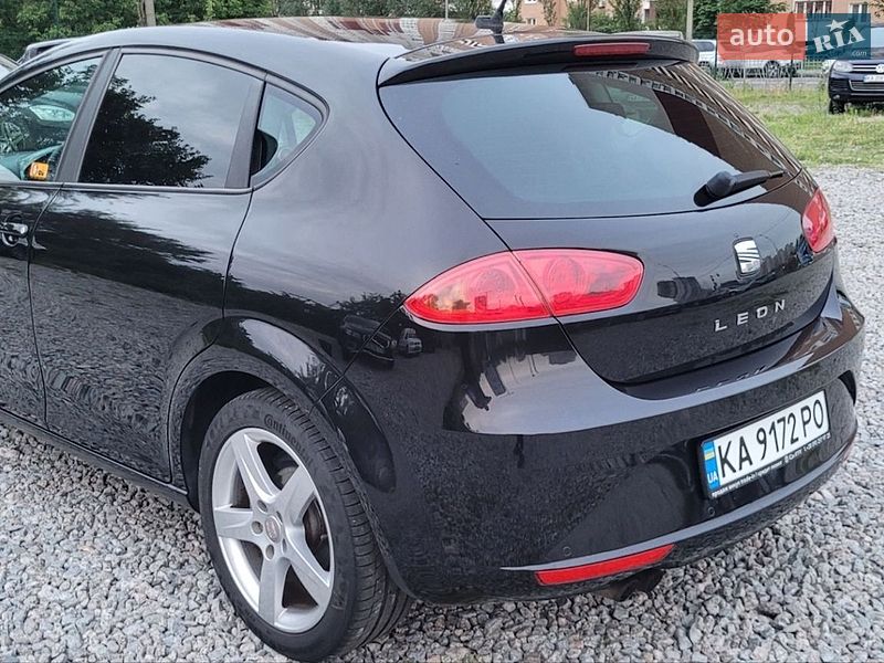 Хетчбек SEAT Leon 2011 в Києві