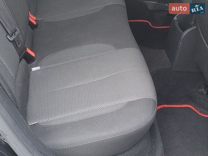 Хетчбек SEAT Leon 2011 в Києві