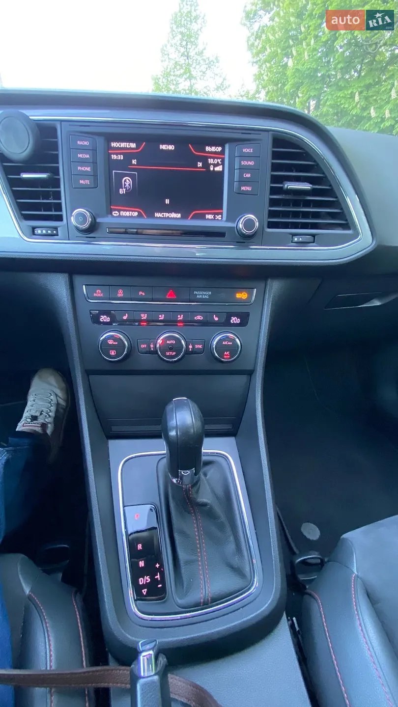2015 SEAT Leon - мініатюра 12