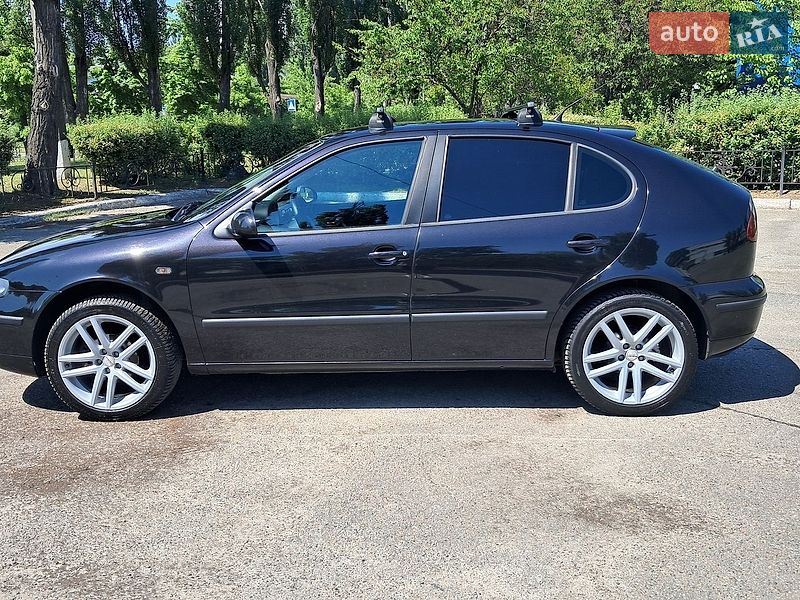 Хетчбек SEAT Leon 2006 в Києві