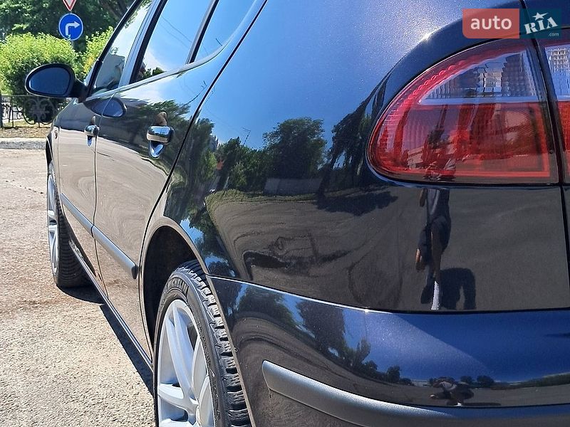 Хетчбек SEAT Leon 2006 в Києві