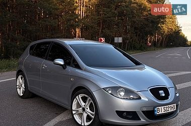 Хэтчбек SEAT Leon 2009 в Светловодске