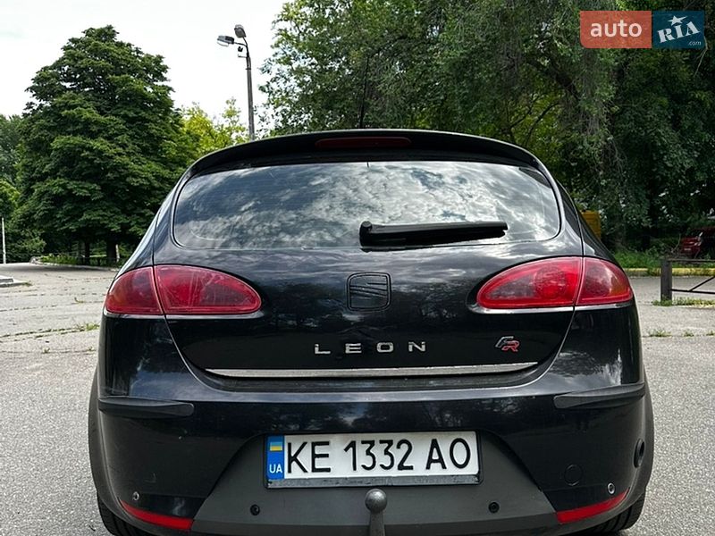 Хетчбек SEAT Leon 2006 в Дніпрі