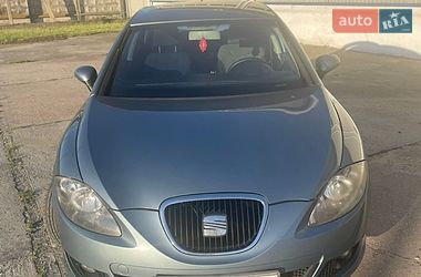 Хэтчбек SEAT Leon 2006 в Вышгороде