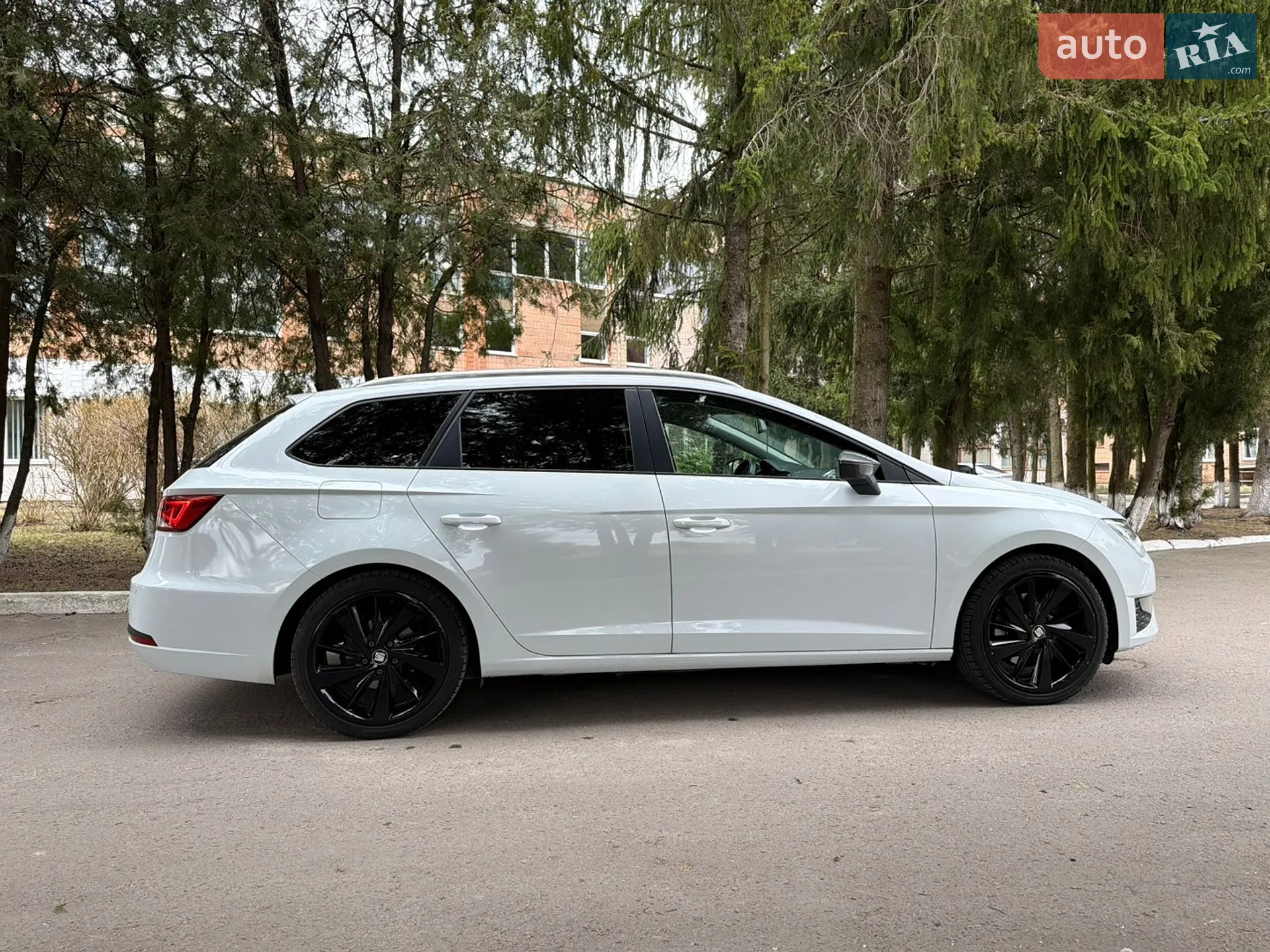 2013 SEAT Leon - мініатюра 17
