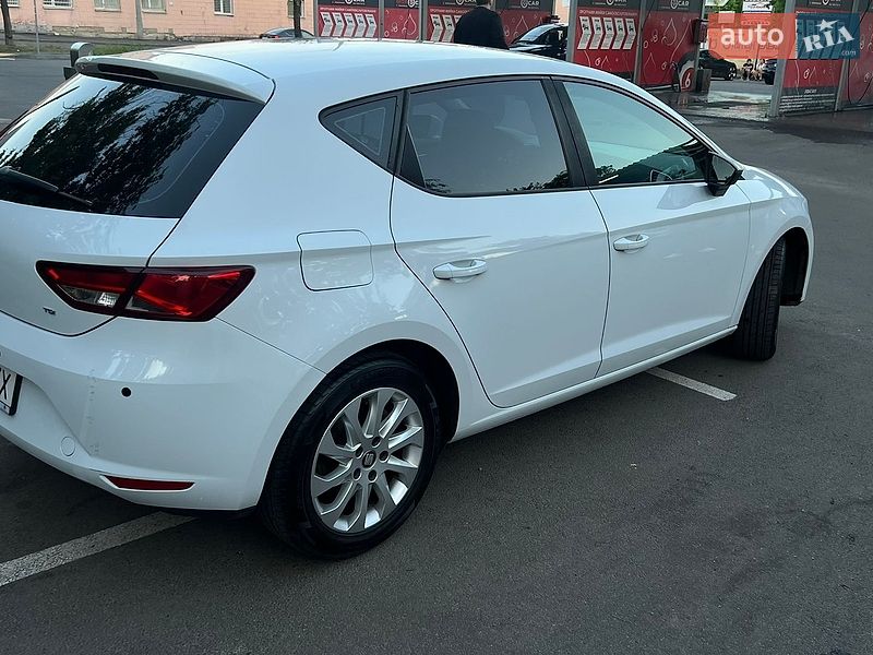 Хетчбек SEAT Leon 2013 в Києві