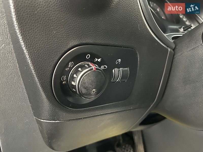 Хэтчбек SEAT Leon 2006 в Львове