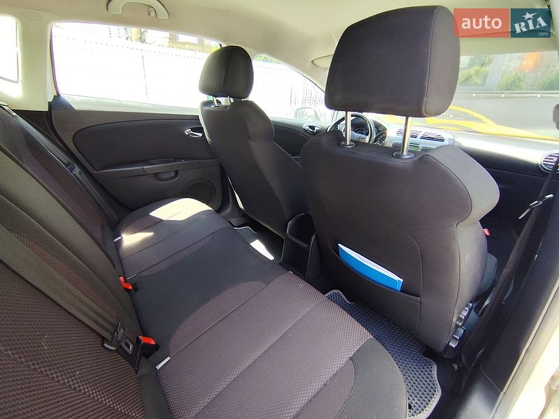 Хетчбек SEAT Leon 2008 в Києві