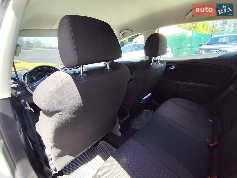 Хетчбек SEAT Leon 2008 в Києві