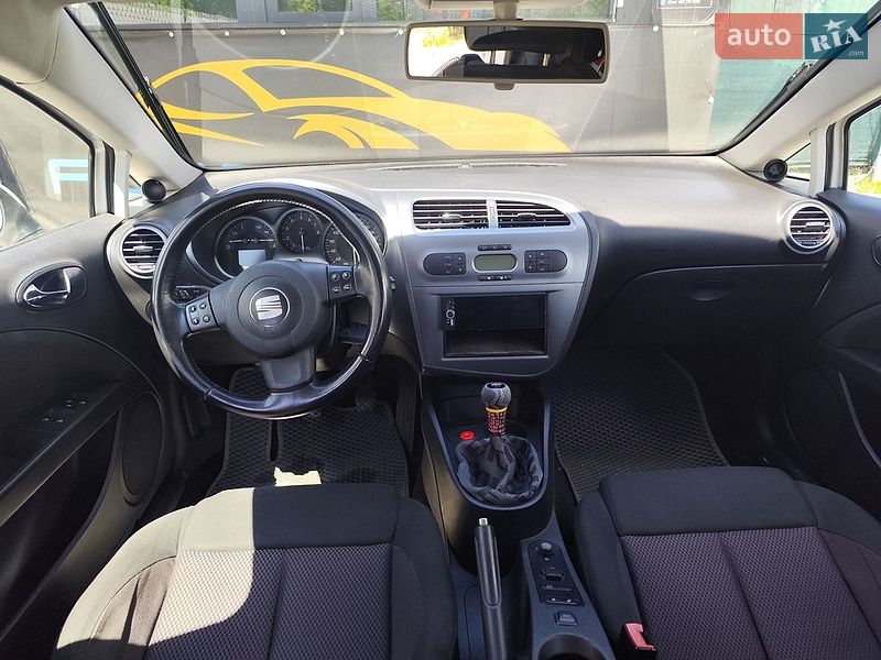 Хетчбек SEAT Leon 2008 в Києві