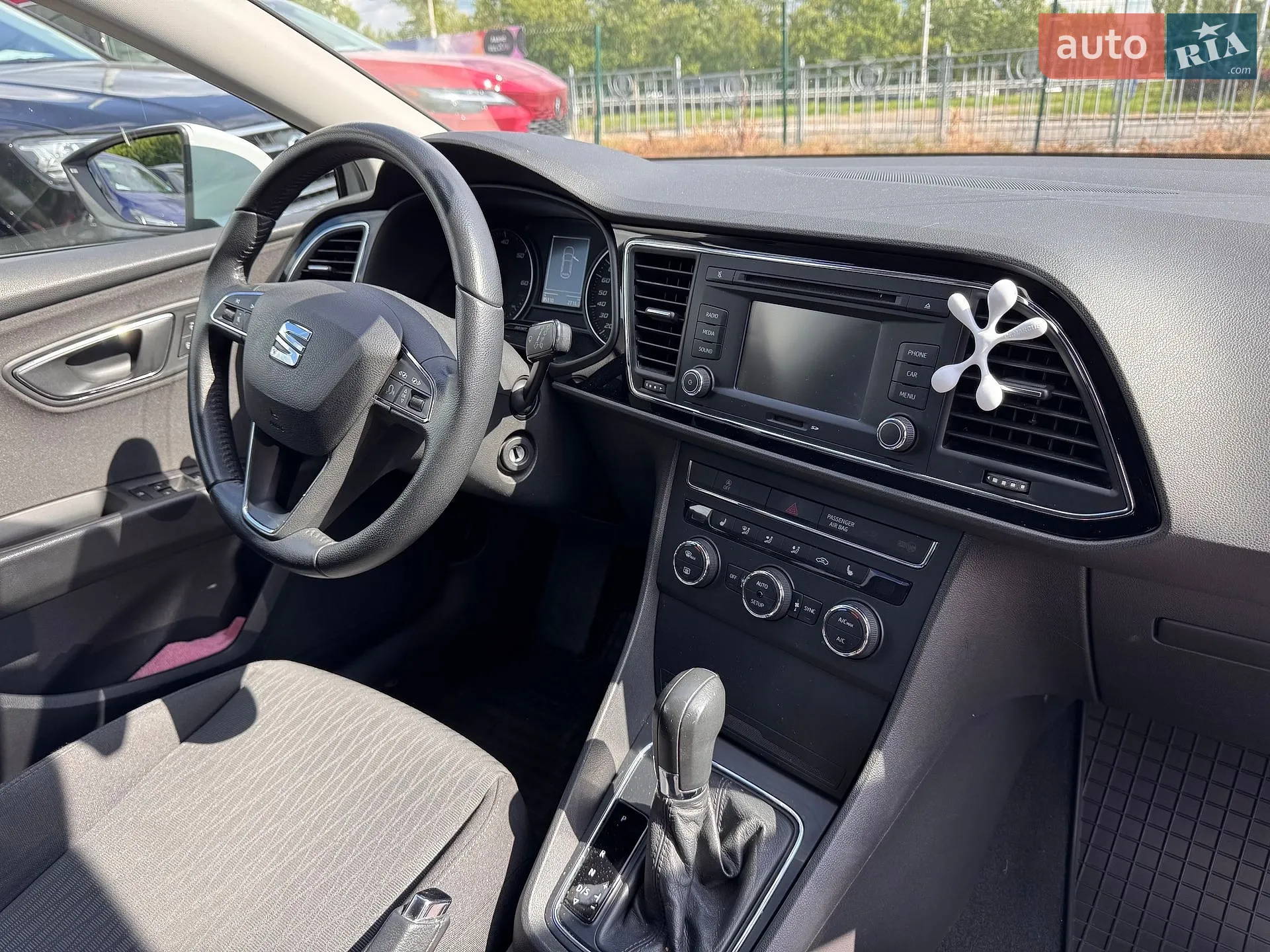 2013 SEAT Leon - мініатюра 14