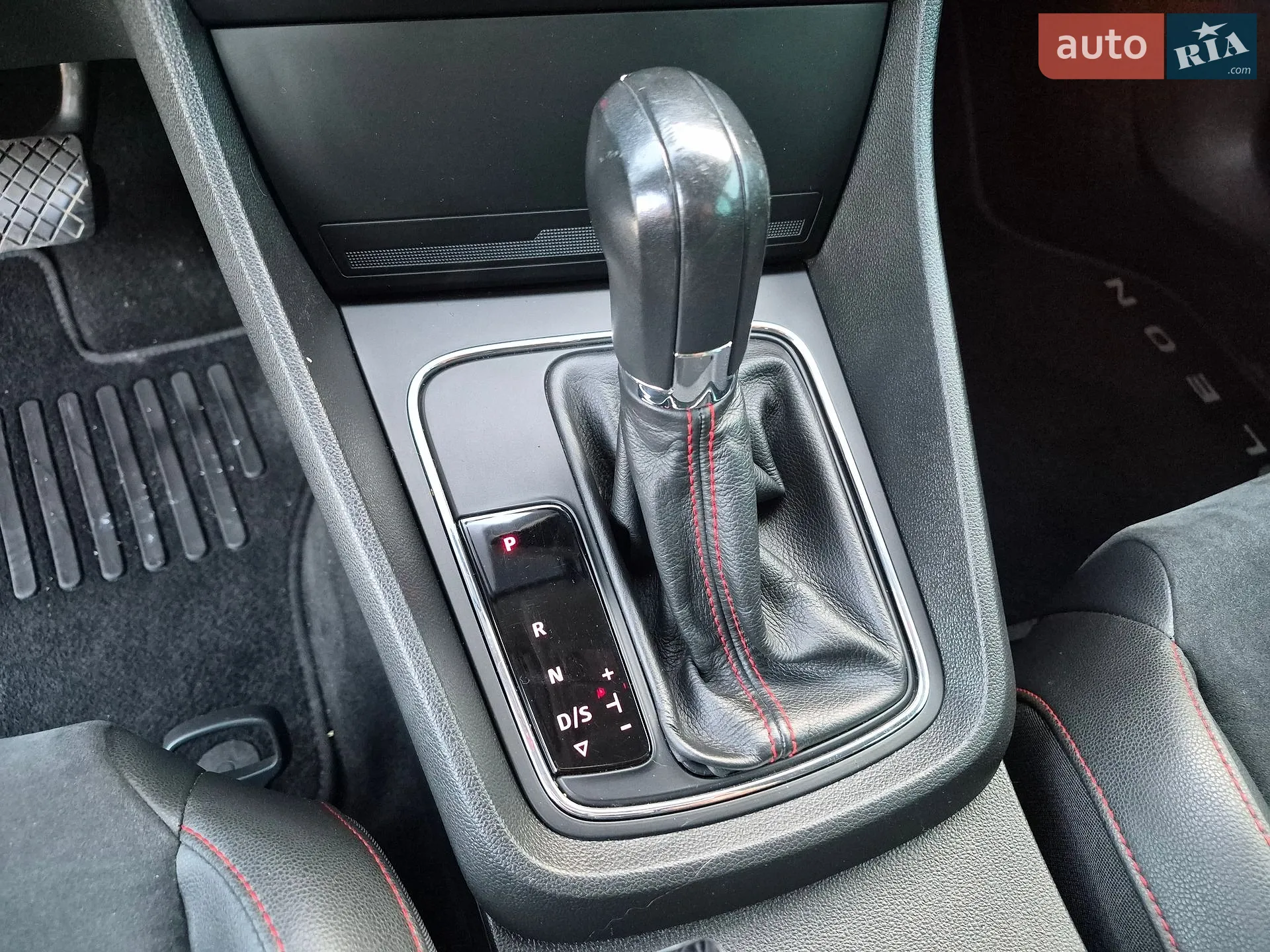 2013 SEAT Leon - мініатюра 25