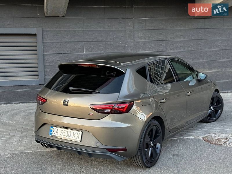 Хетчбек SEAT Leon 2016 в Києві
