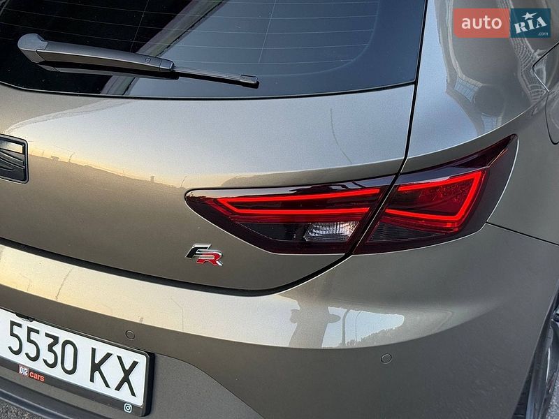 Хетчбек SEAT Leon 2016 в Києві