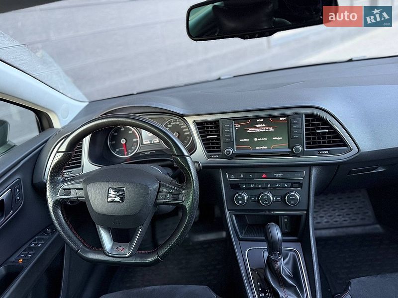 Хетчбек SEAT Leon 2016 в Києві