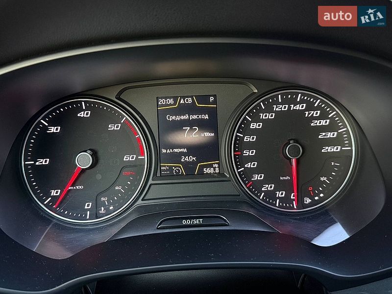 Хетчбек SEAT Leon 2016 в Києві
