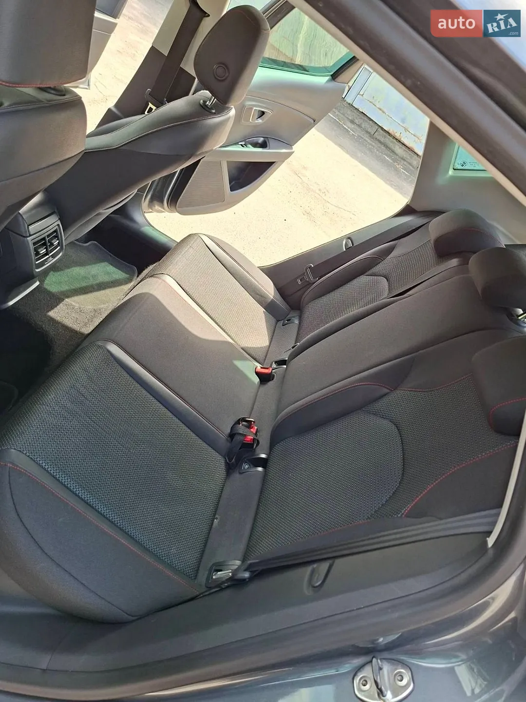 2014 SEAT Leon - мініатюра 19