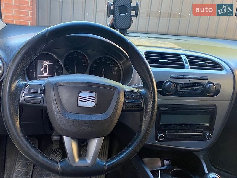 Хетчбек SEAT Leon 2011 в Києві