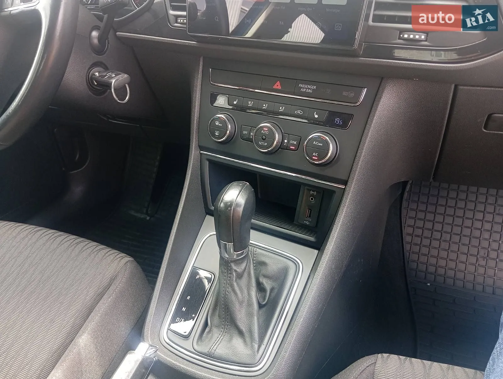 2016 SEAT Leon - мініатюра 13