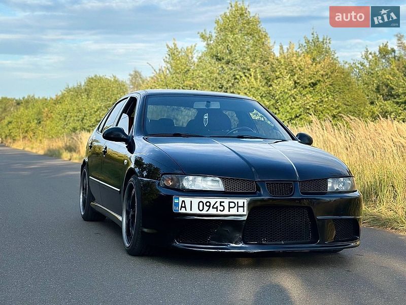 Хэтчбек SEAT Leon 2004 в Броварах