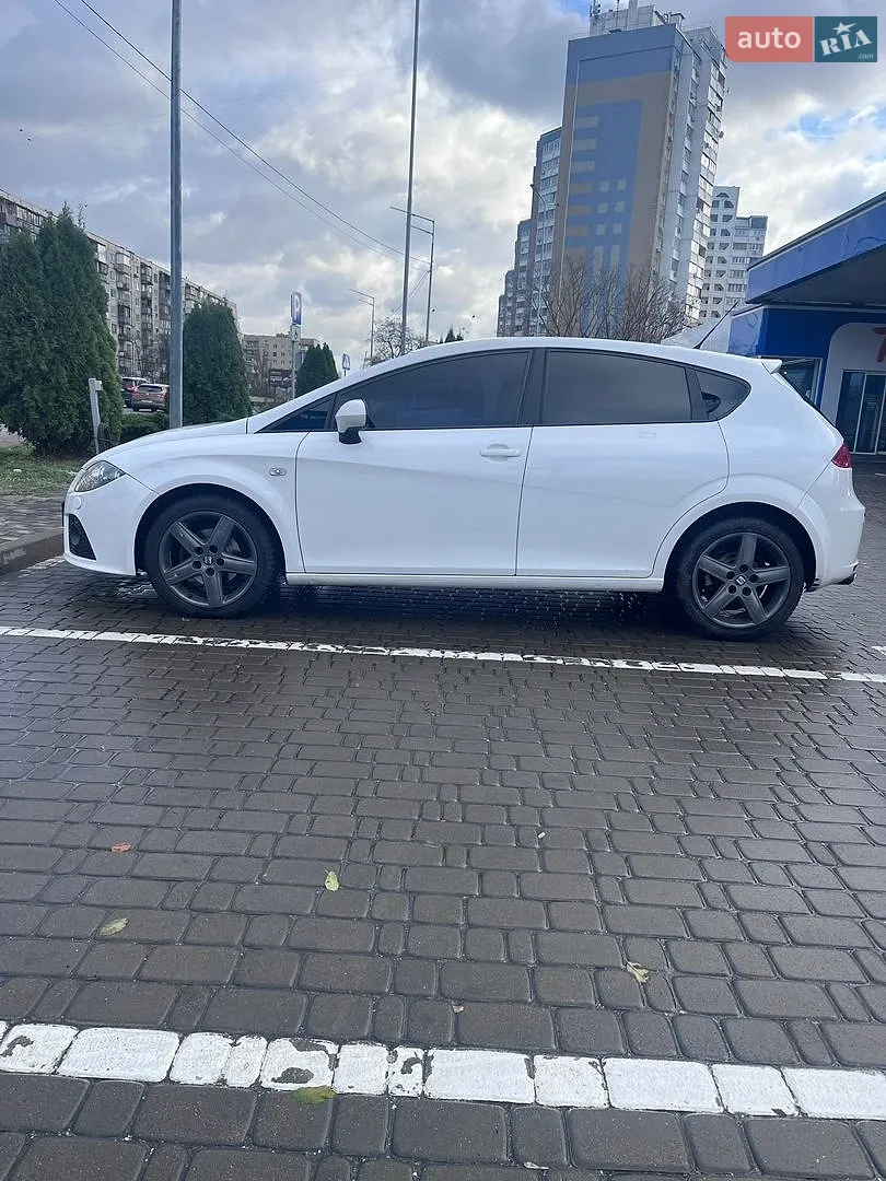 2011 SEAT Leon - мініатюра 2