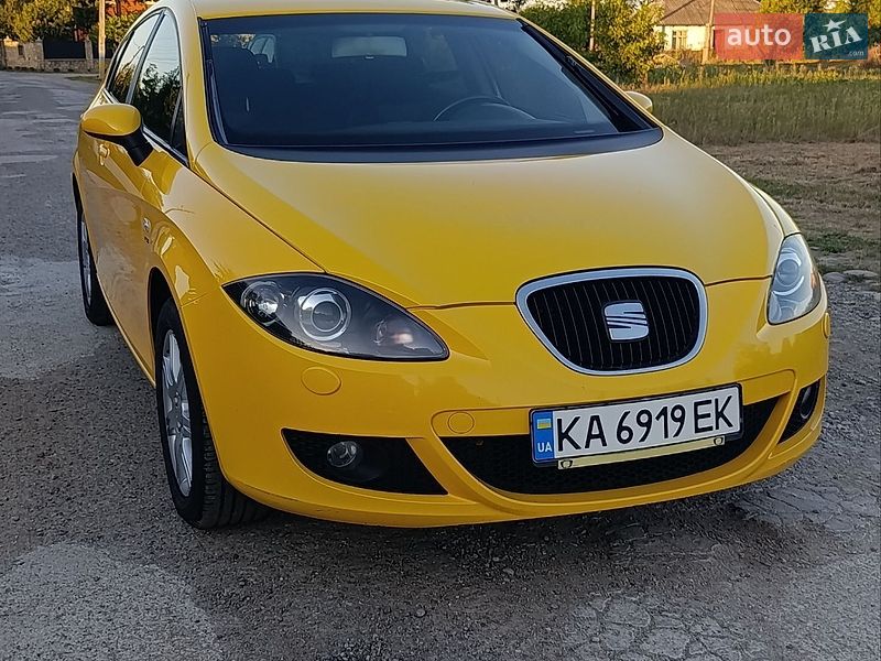 Хэтчбек SEAT Leon 2006 в Коломые