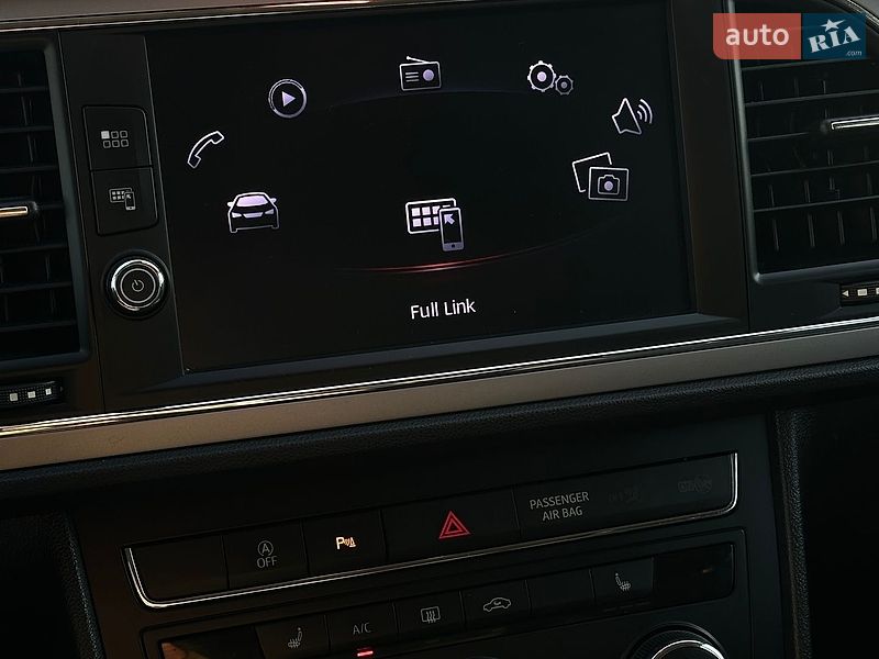 Хэтчбек SEAT Leon 2020 в Белогородке