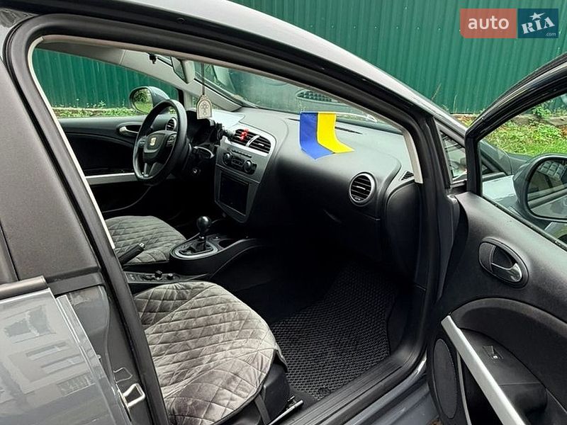 Хетчбек SEAT Leon 2009 в Луцьку фото 16 Хетчбек SEAT Leon 2009 в Луцьку