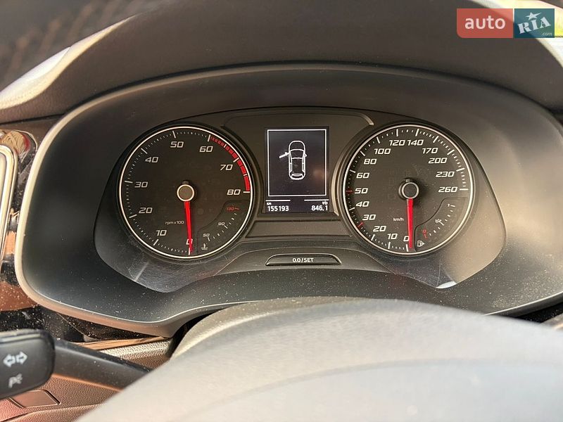 Хэтчбек SEAT Leon 2016 в Киеве