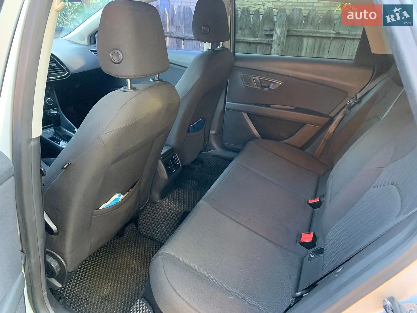 2015 SEAT Leon - мініатюра 8