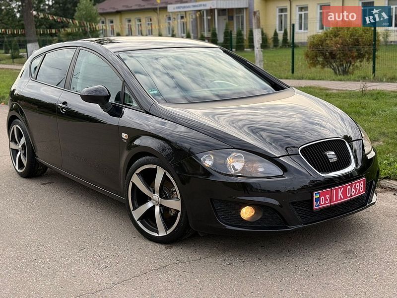 Хэтчбек SEAT Leon 2009 в Луцке Хэтчбек SEAT Leon 2009 в Луцке