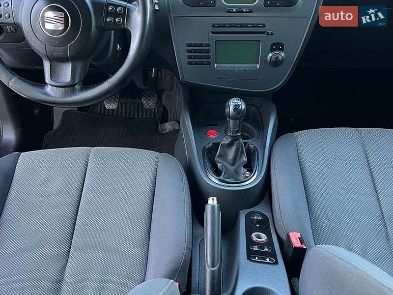 Хэтчбек SEAT Leon 2006 в Стрые
