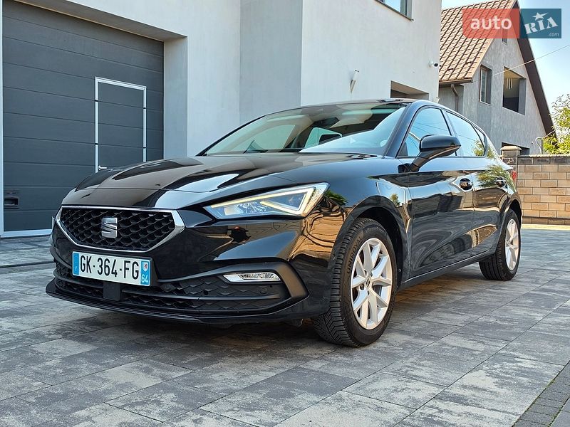 Хэтчбек SEAT Leon 2022 в Луцке