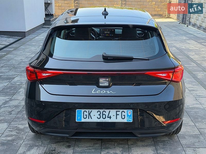 Хэтчбек SEAT Leon 2022 в Луцке