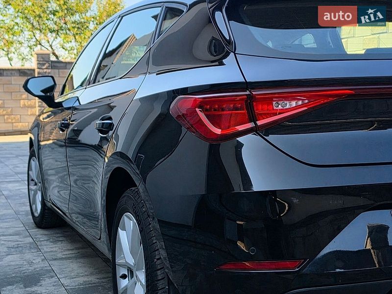 Хэтчбек SEAT Leon 2022 в Луцке
