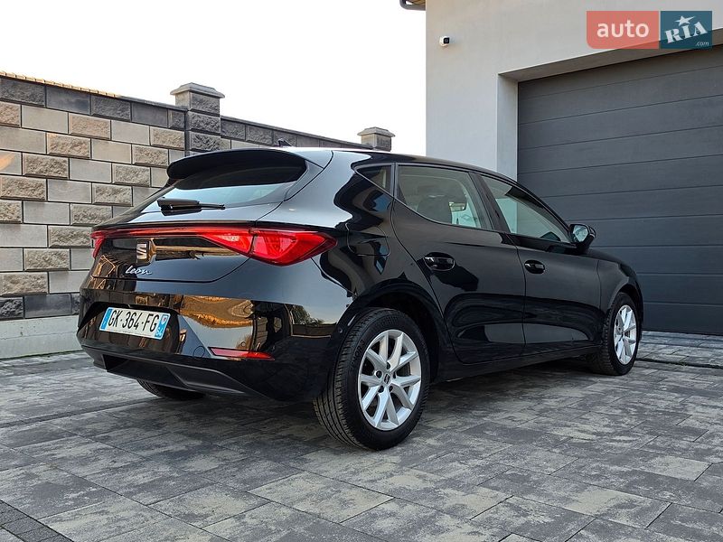 Хэтчбек SEAT Leon 2022 в Луцке
