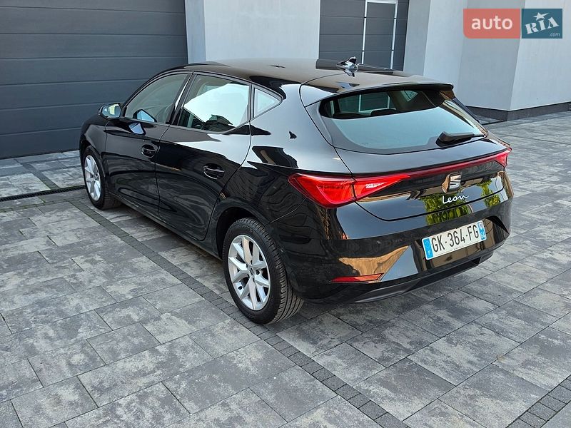 Хэтчбек SEAT Leon 2022 в Луцке