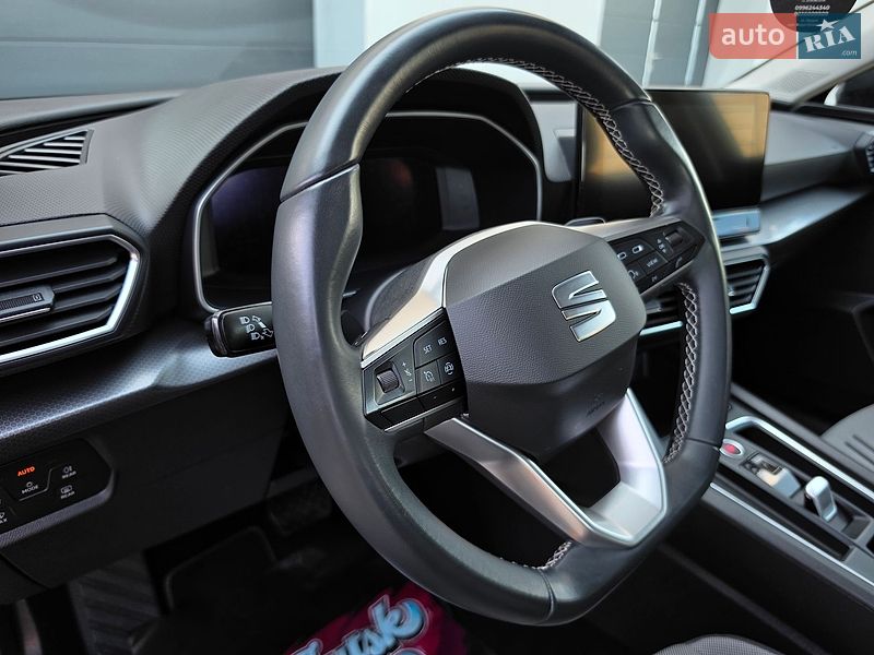 Хэтчбек SEAT Leon 2022 в Луцке