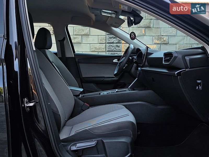 Хэтчбек SEAT Leon 2022 в Луцке