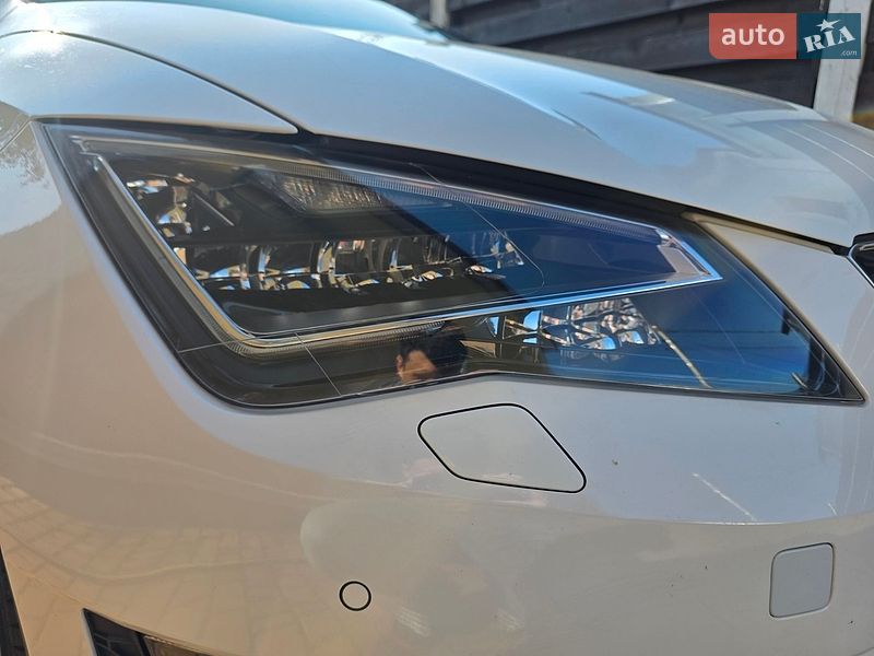 Хетчбек SEAT Leon 2015 в Крюківщині