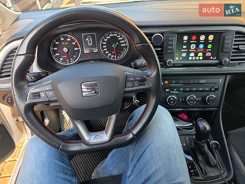 Хетчбек SEAT Leon 2015 в Крюківщині