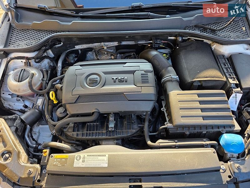 Хэтчбек SEAT Leon 2015 в Крюковщине