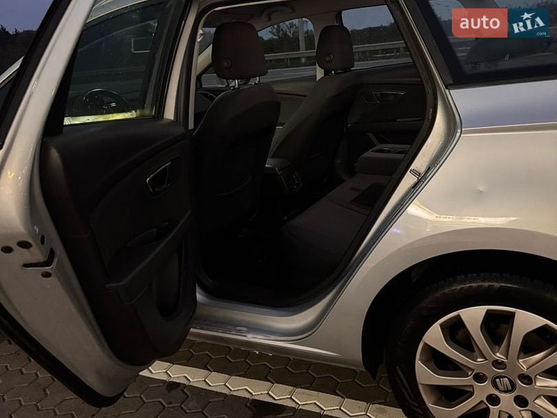 Универсал SEAT Leon 2015 в Киеве