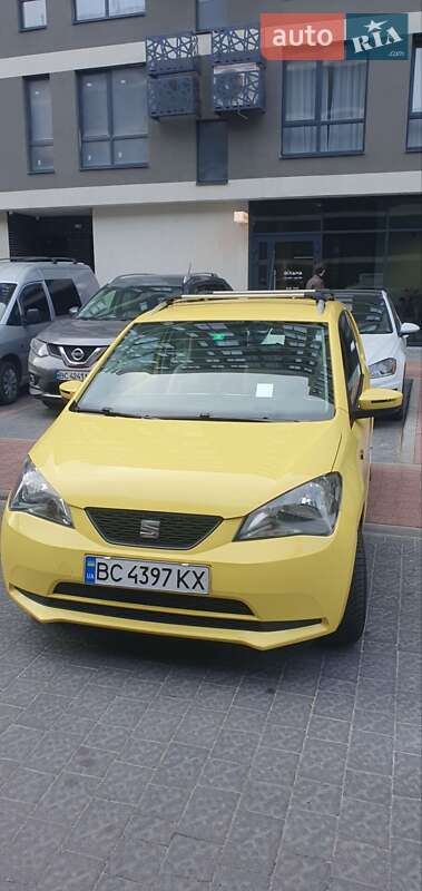 Хэтчбек SEAT Mii 2013 в Львове