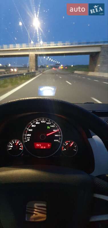 Хэтчбек SEAT Mii 2013 в Львове